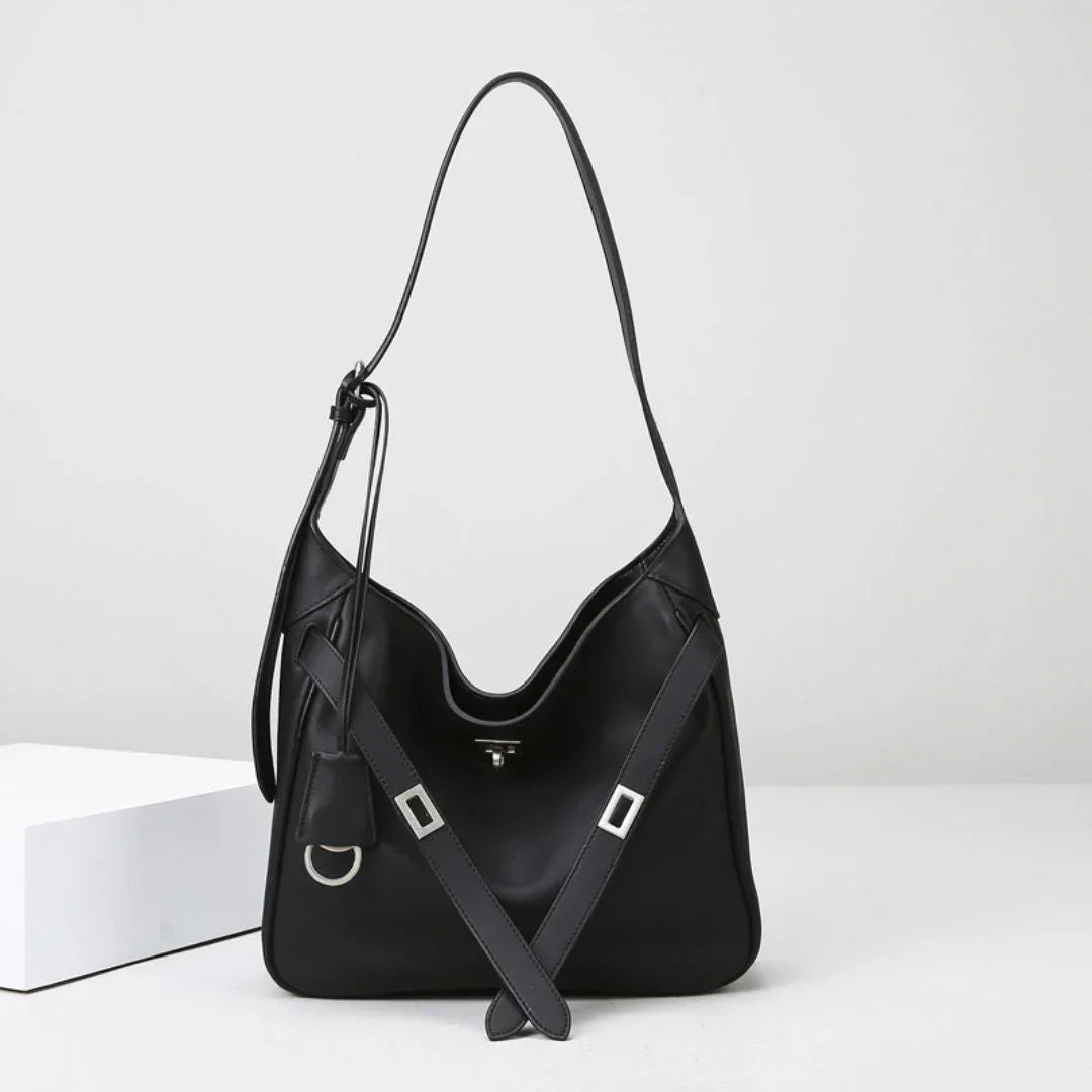 Giulia Bice Handbag: Timeless Elegance in Leather Rebooters