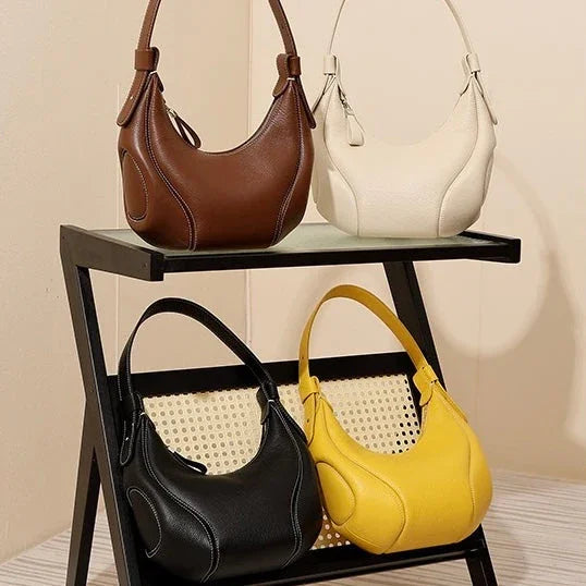 Giovanna Niche Vintage Leather Crescent Bag Rebooters