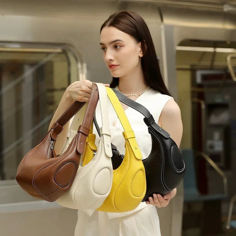 Giovanna Niche Vintage Leather Crescent Bag Rebooters