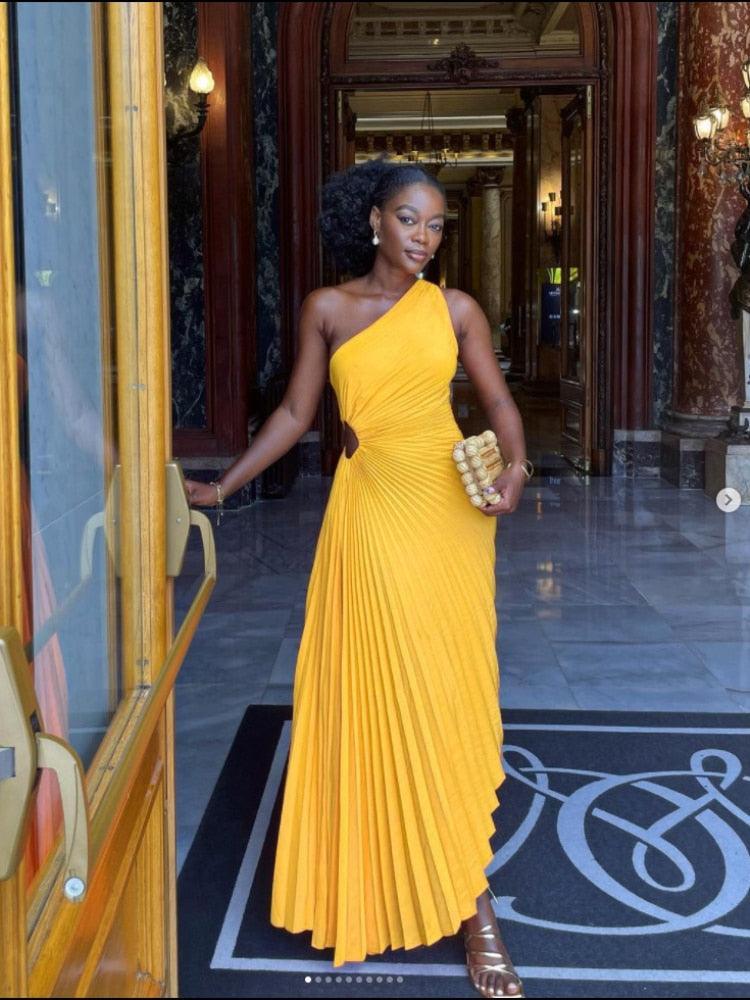 Itzayana | One-Shoulder Women's Evening Gown with Pleated Texture Rebooters Maxi Women's Dresses