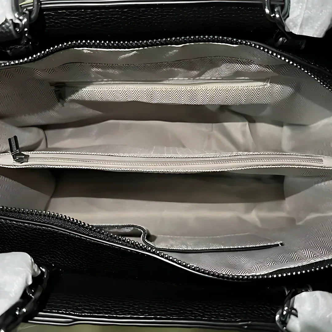 Ilaria Bella Notte Leather Handbag Rebooters