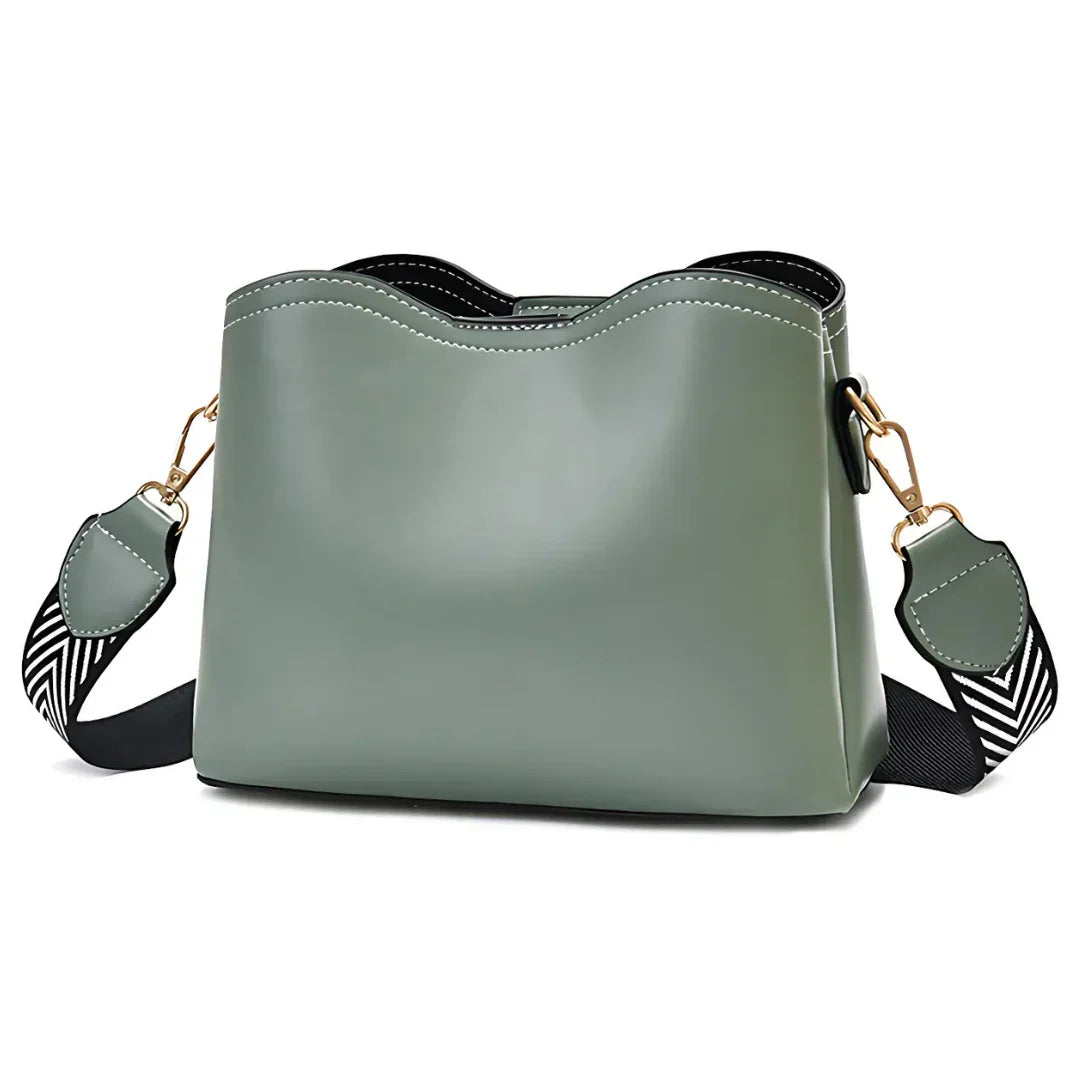 Noemi Eleganza Handbag: Timeless Luxury Redefined Rebooters