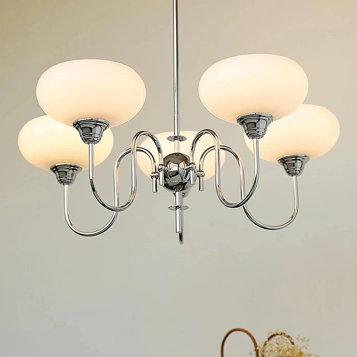 Luxurious Vintage Living Room Chandelier for Elegant Spaces | Rebooters - Rebooters