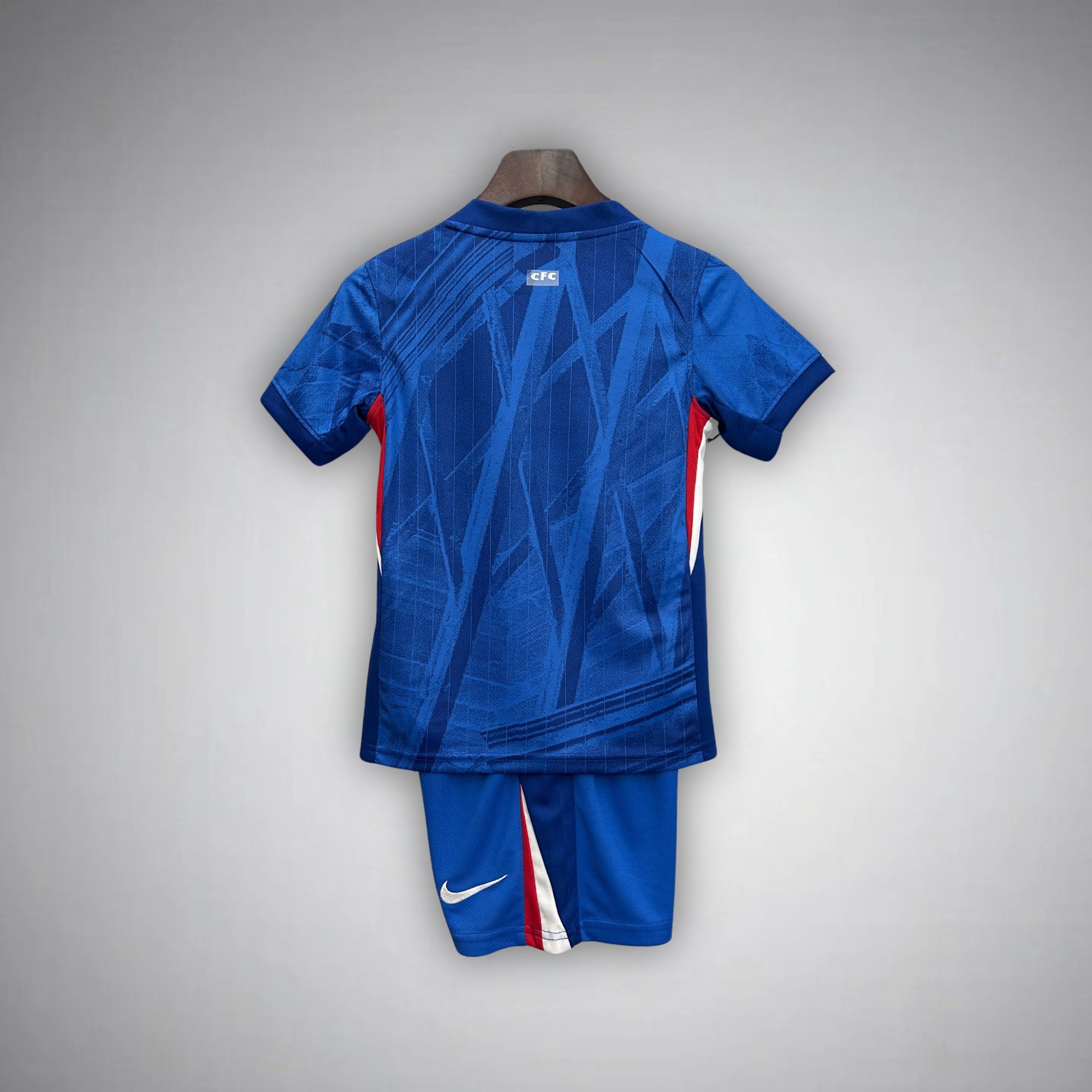 25/26 Chelsea Home Kids Size Kit for Young Fans