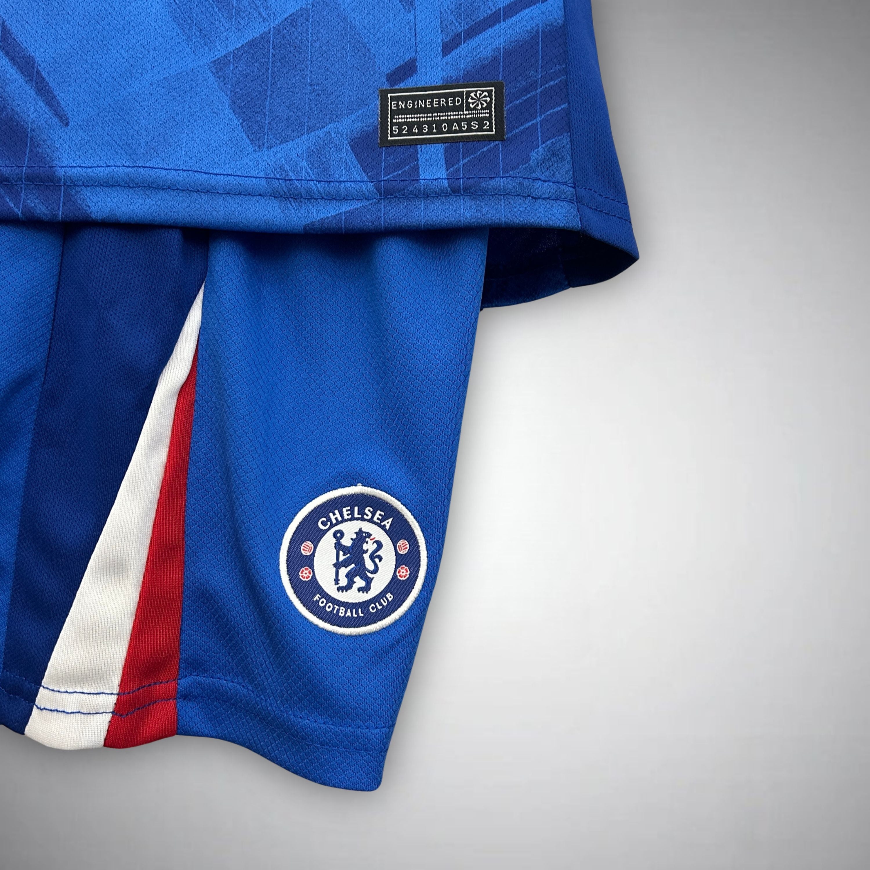 25/26 Chelsea Home Kids Size Kit for Young Fans
