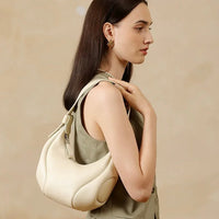 Giovanna Niche Vintage Leather Crescent Bag Rebooters