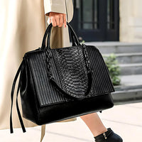 Ilaria Bella Notte Leather Handbag Rebooters