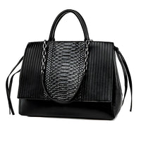 Ilaria Bella Notte Leather Handbag Rebooters