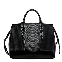 Ilaria Bella Notte Leather Handbag Rebooters