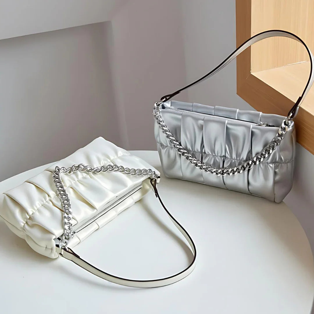 Giovanna Pippa Leather Handbag: Effortless Elegance Rebooters