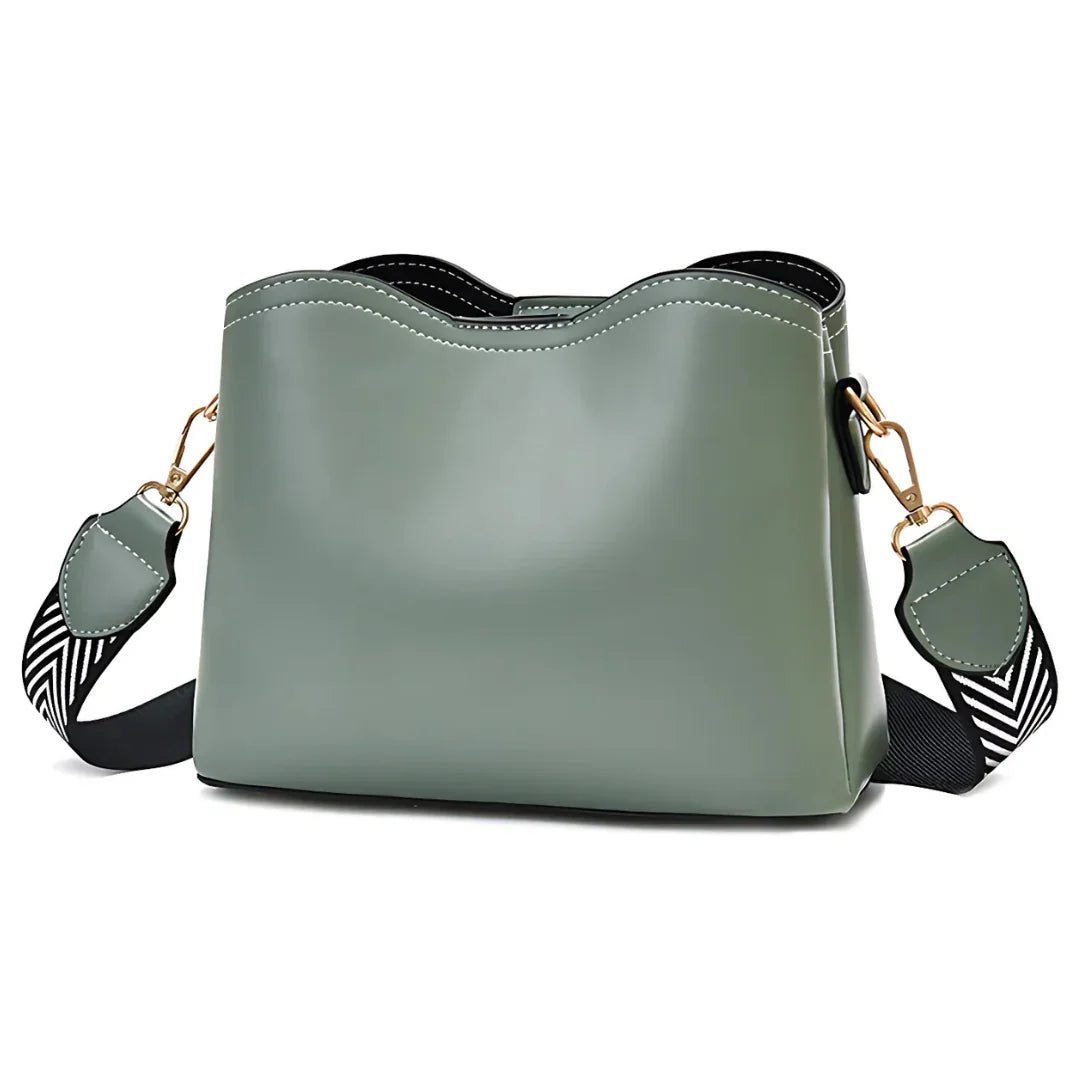 Noemi Eleganza Handbag: Timeless Luxury Redefined Rebooters
