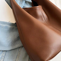 Rosana Eleganza Handbag: Timeless Sophistication Rebooters