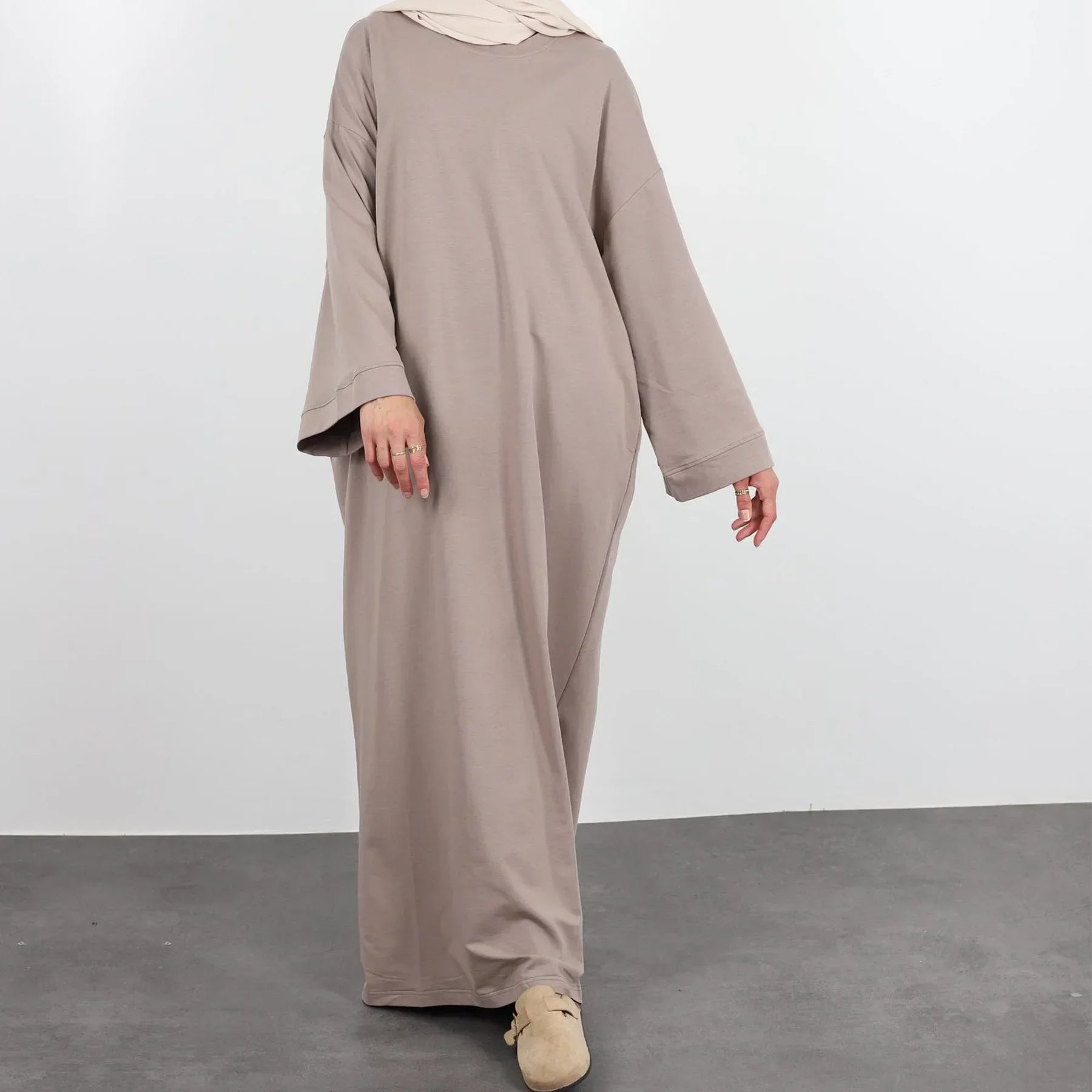 Elegant Women's Casual Abaya Sweater for Everyday Comfort - Rebooters