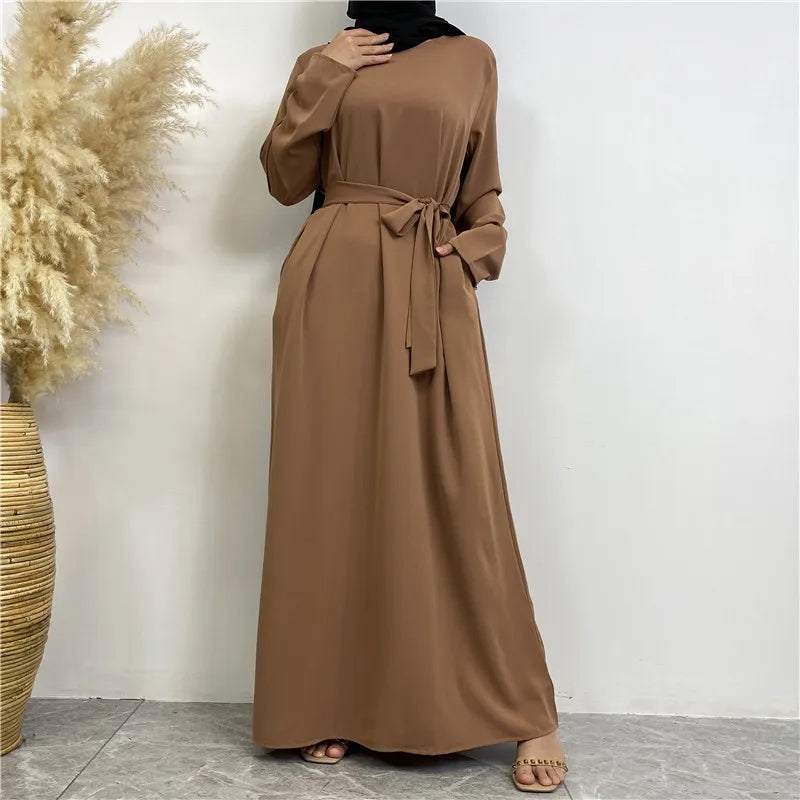 Elegant Abaya for Women in Lightweight Breathable Fabric - Rebooters