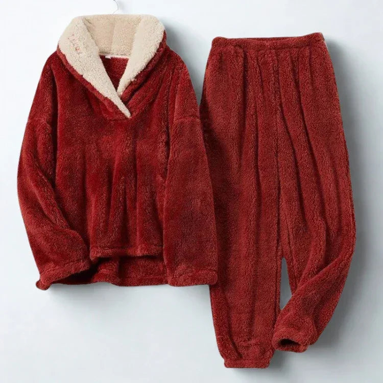 Womens Ultra-Soft Plush Pyjama Set with Sherpa-Lined Collar - Rebooters