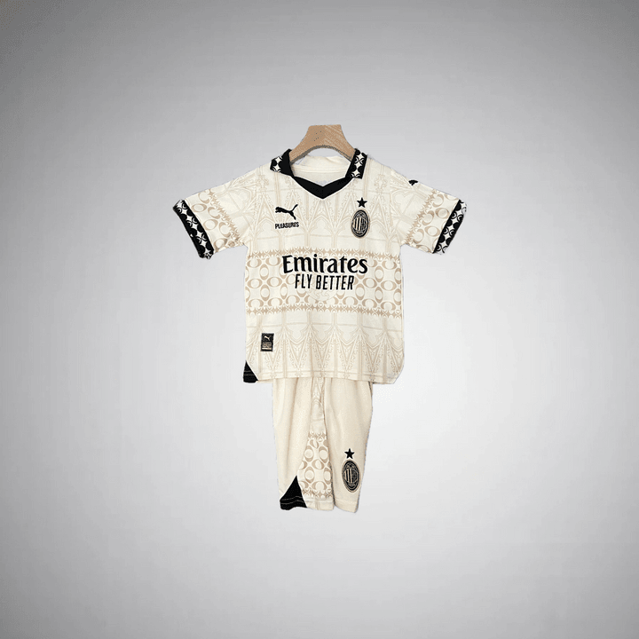 AC Milan Aristocracy Kids Size Kit for Young Fans - Rebooters