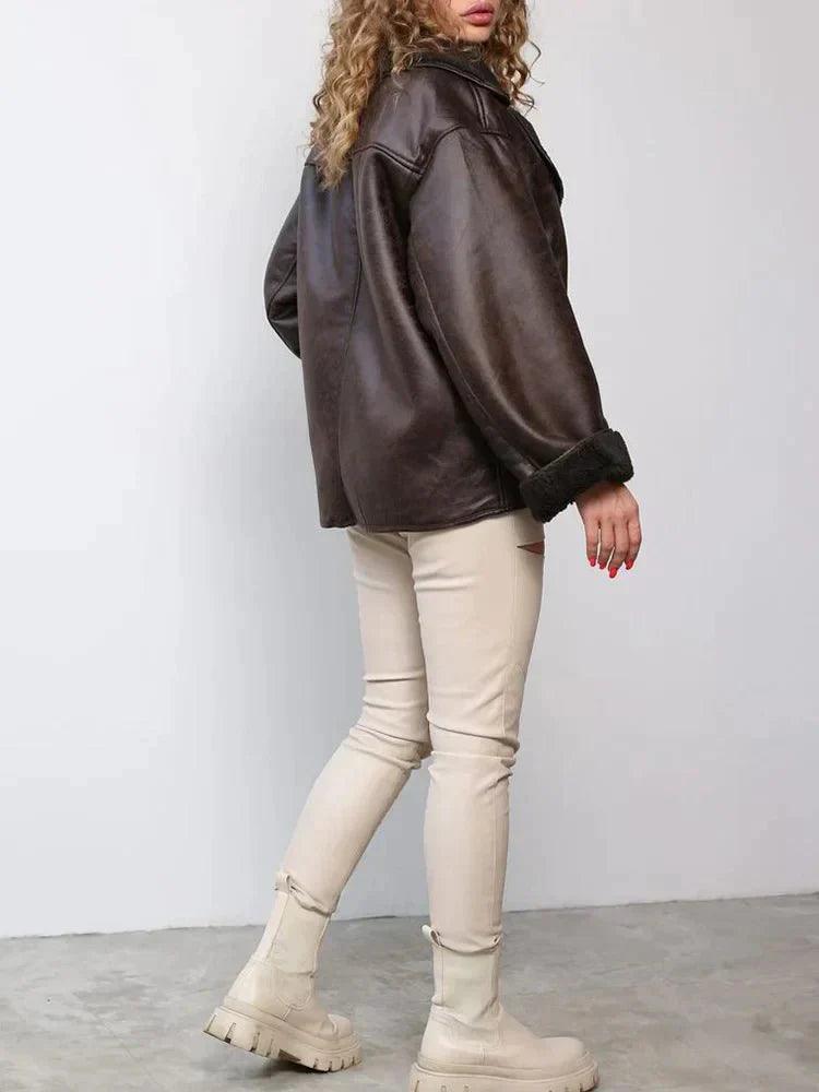 Womens Cozy Oversized Shearling-Lined Jacket for Comfort - Rebooters