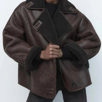 Womens Cozy Oversized Shearling-Lined Jacket for Comfort - Rebooters