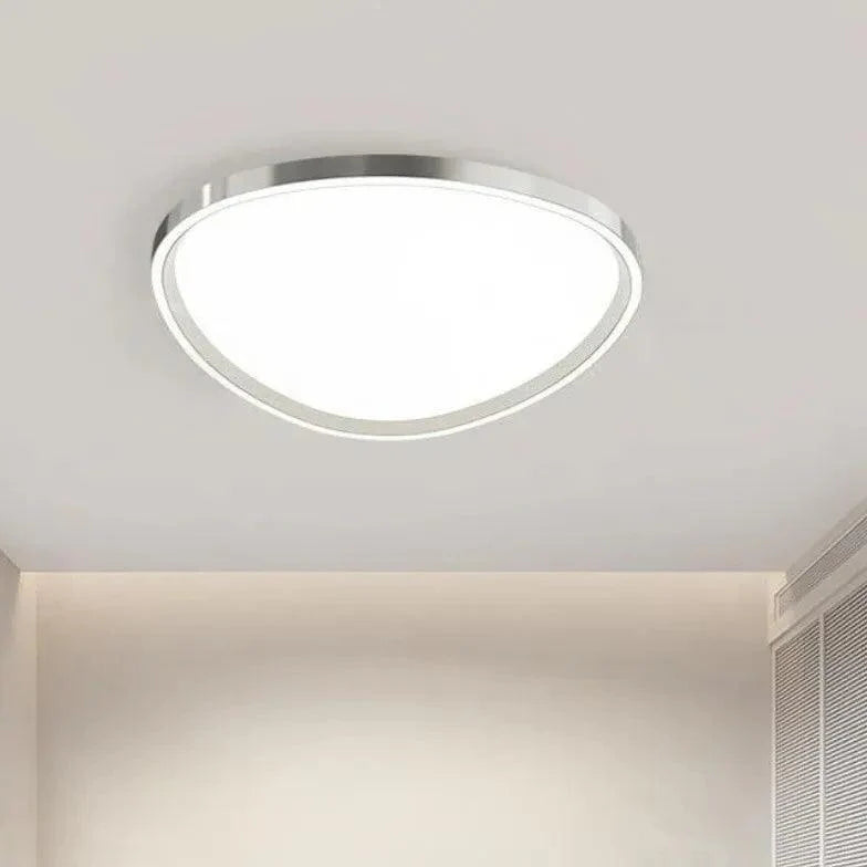 Streamlined Tri-Edge Modern Minimalist Ceiling Light Fixture - Rebooters