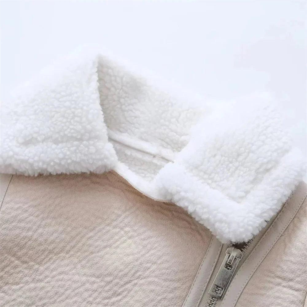 Womens Luxurious Shearling Jacket for Ultimate Warmth - Rebooters